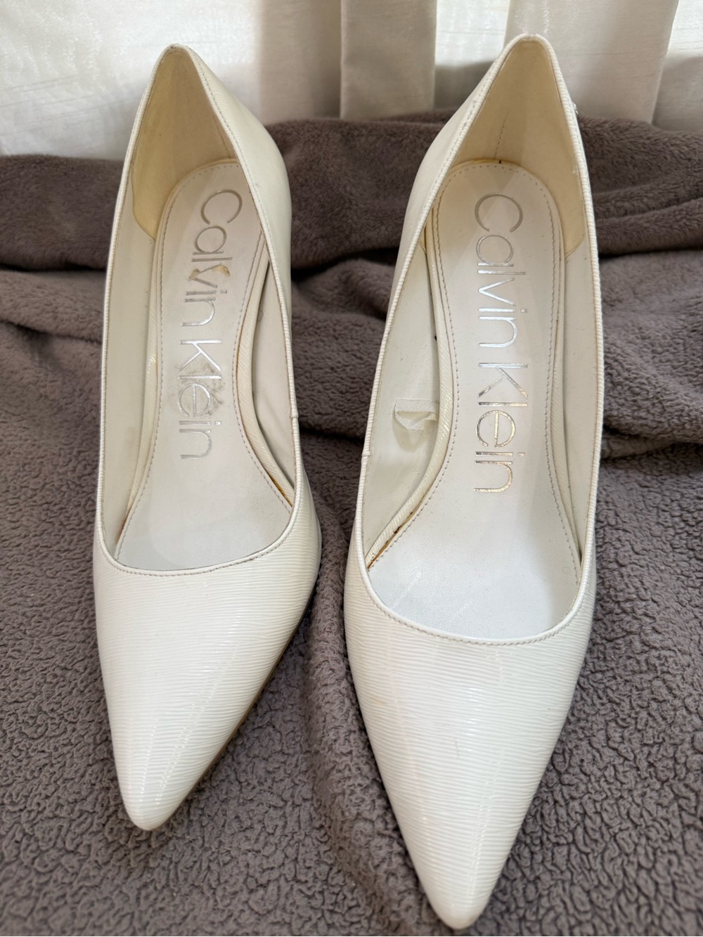 Calvin Klein White/Ivory Pointed-Toe Pump Heels